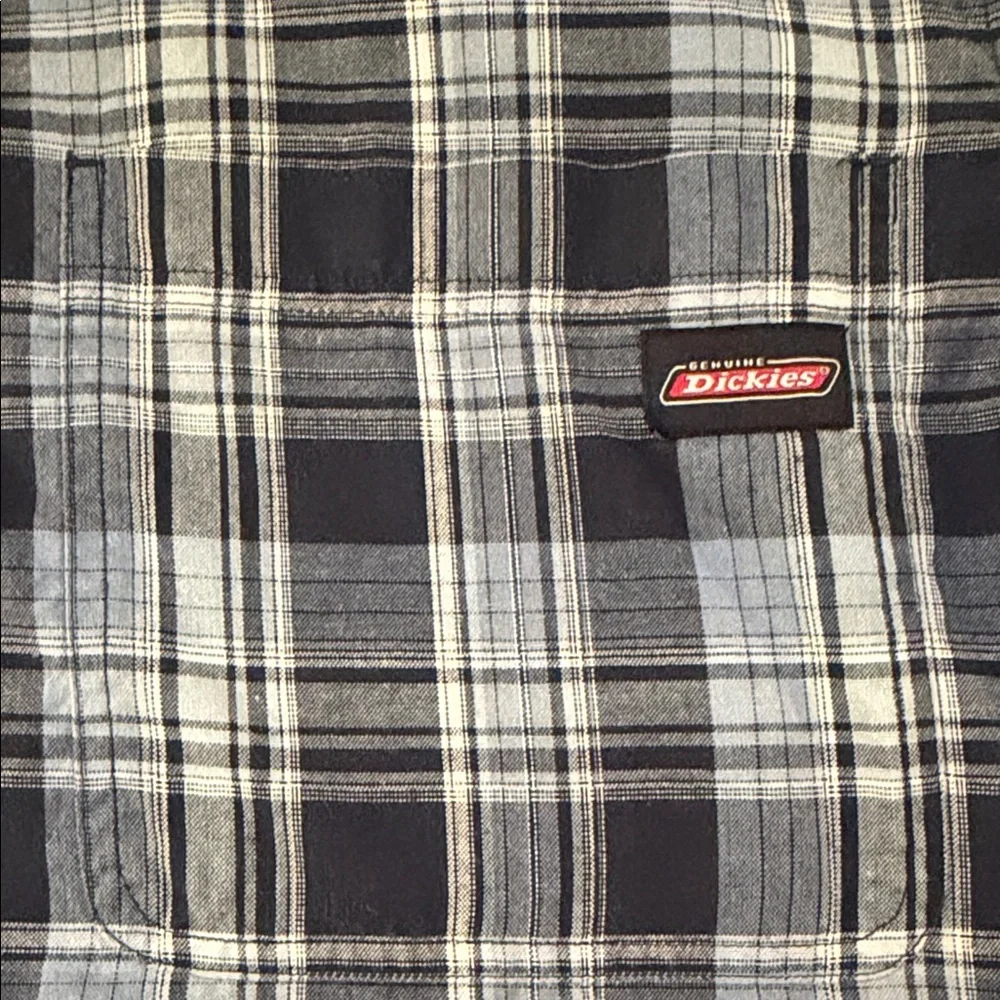 Dickies Casual Plaid Button Down Shirt Relaxed Fit Short Sleeve Lightweight - Picture 3 of 6